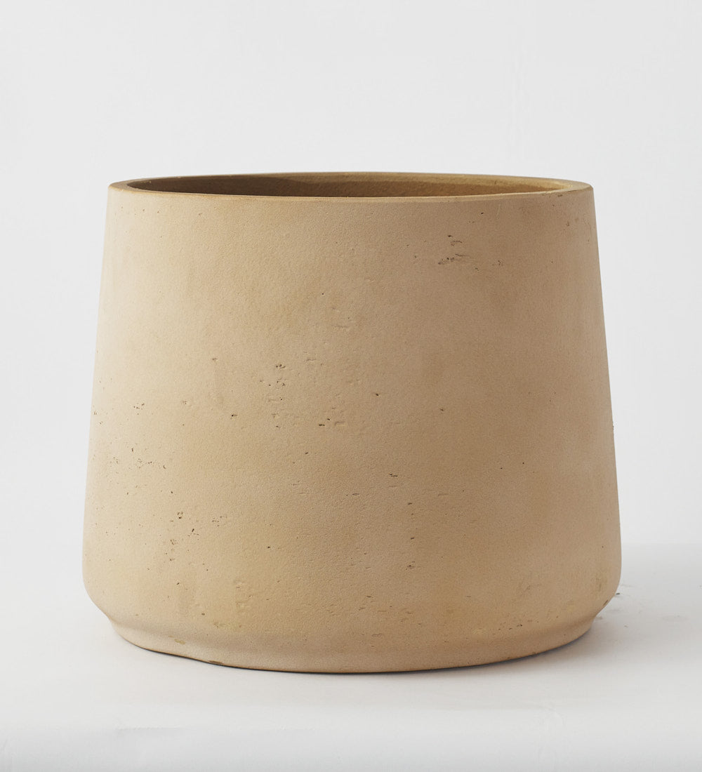 Clay Concrete Patt Pot